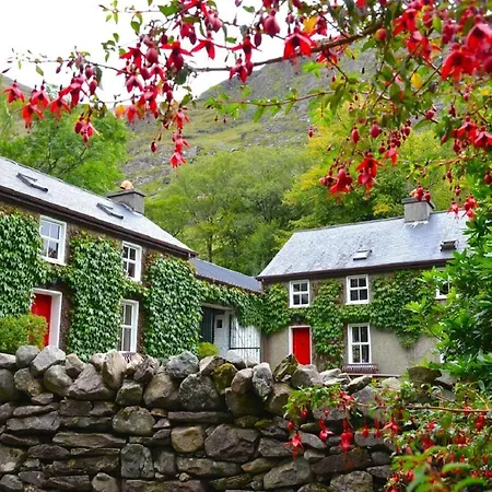 Delphi Boathouse Cottages, Delphi Lodge